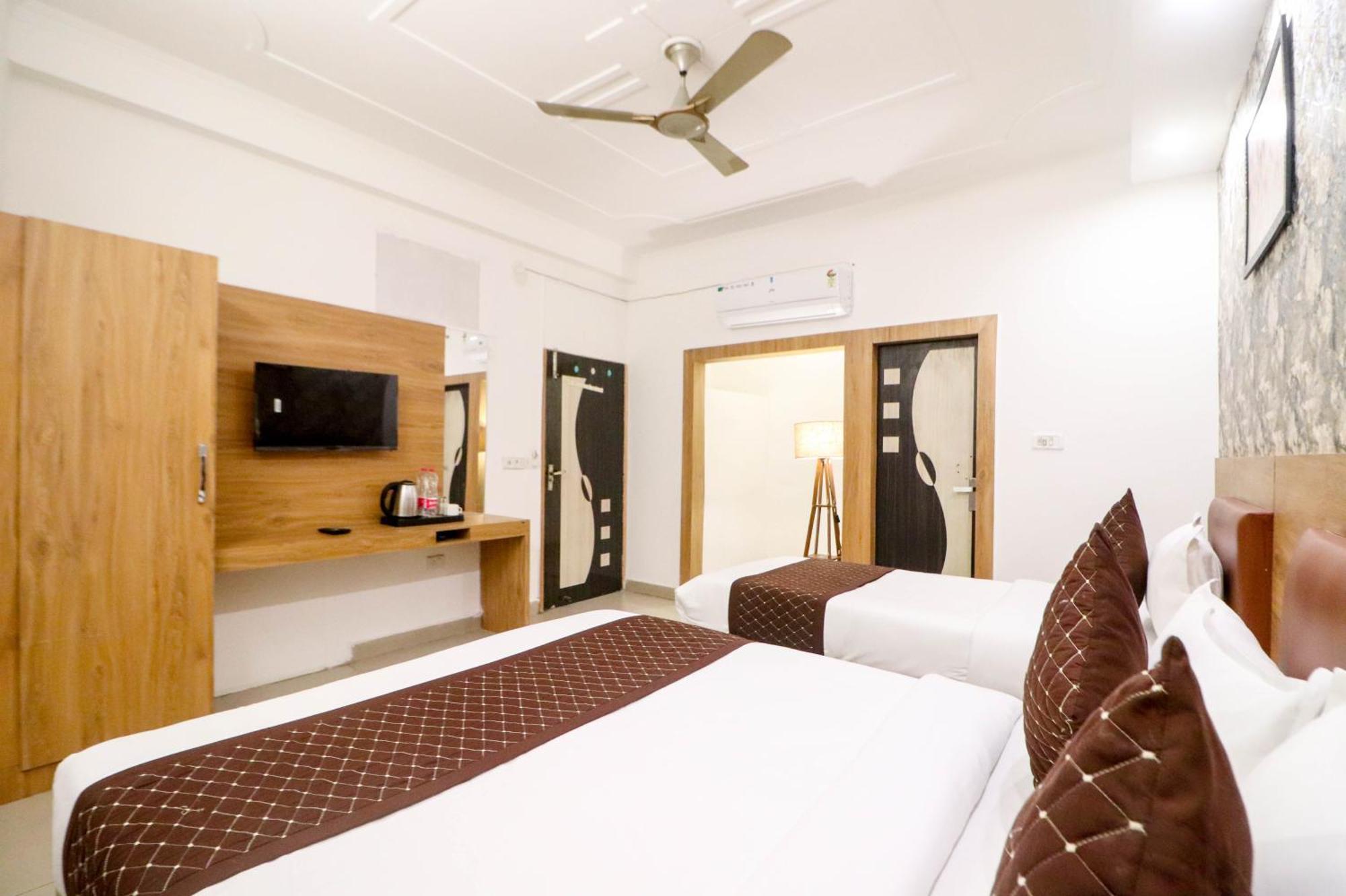 Hotel Vvs Near Delhi Airport Nové Dillí Exteriér fotografie