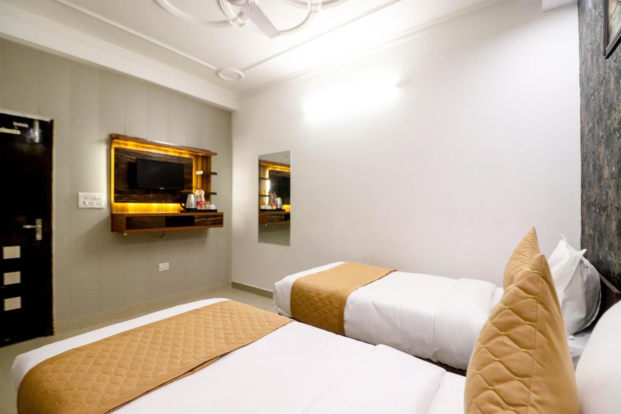 Hotel Vvs Near Delhi Airport Nové Dillí Exteriér fotografie